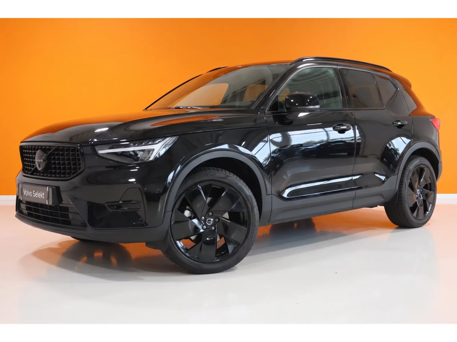 Volvo XC40 (2026) — foto 1
