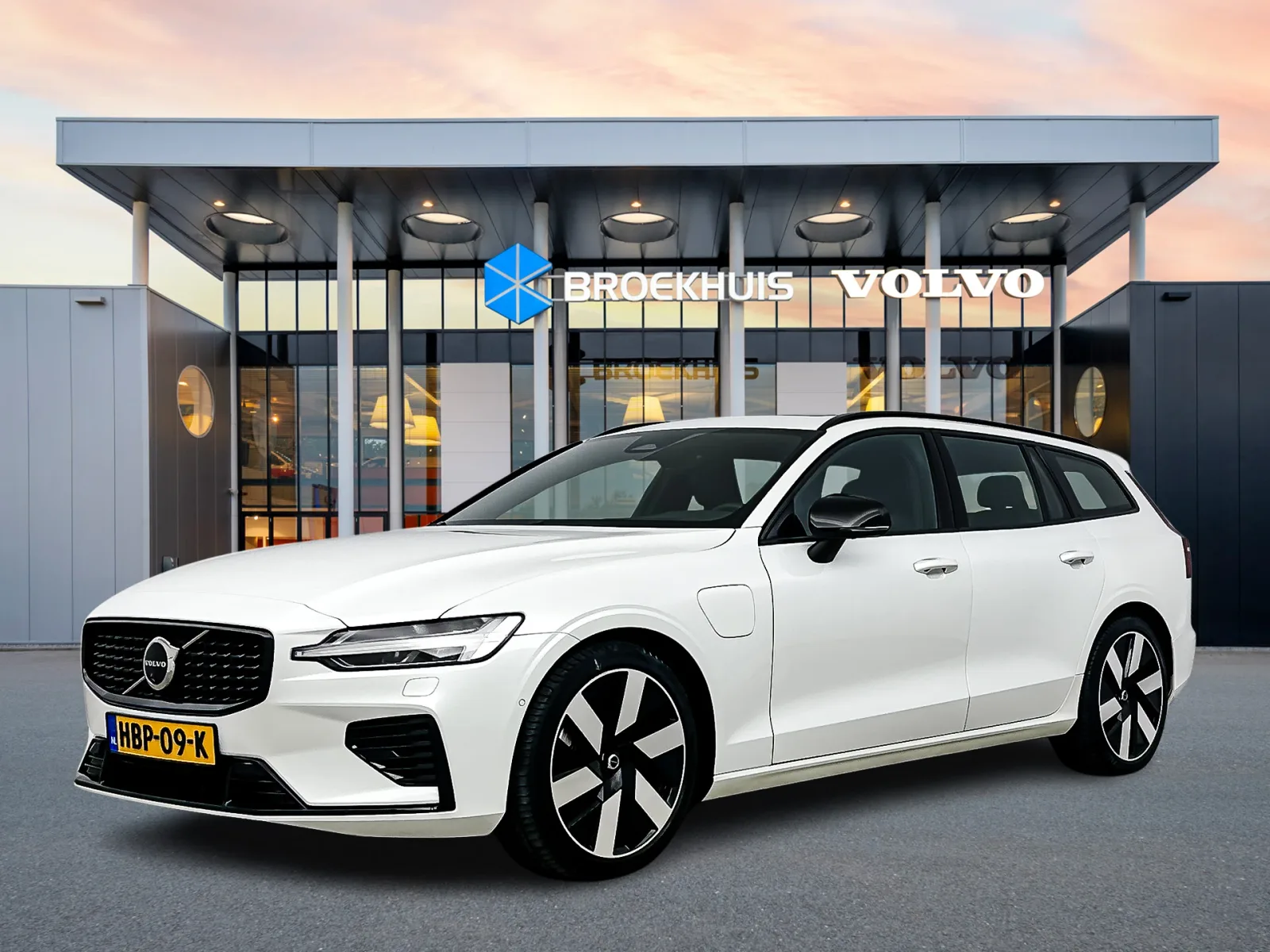 Volvo V60 (2025) — foto 1
