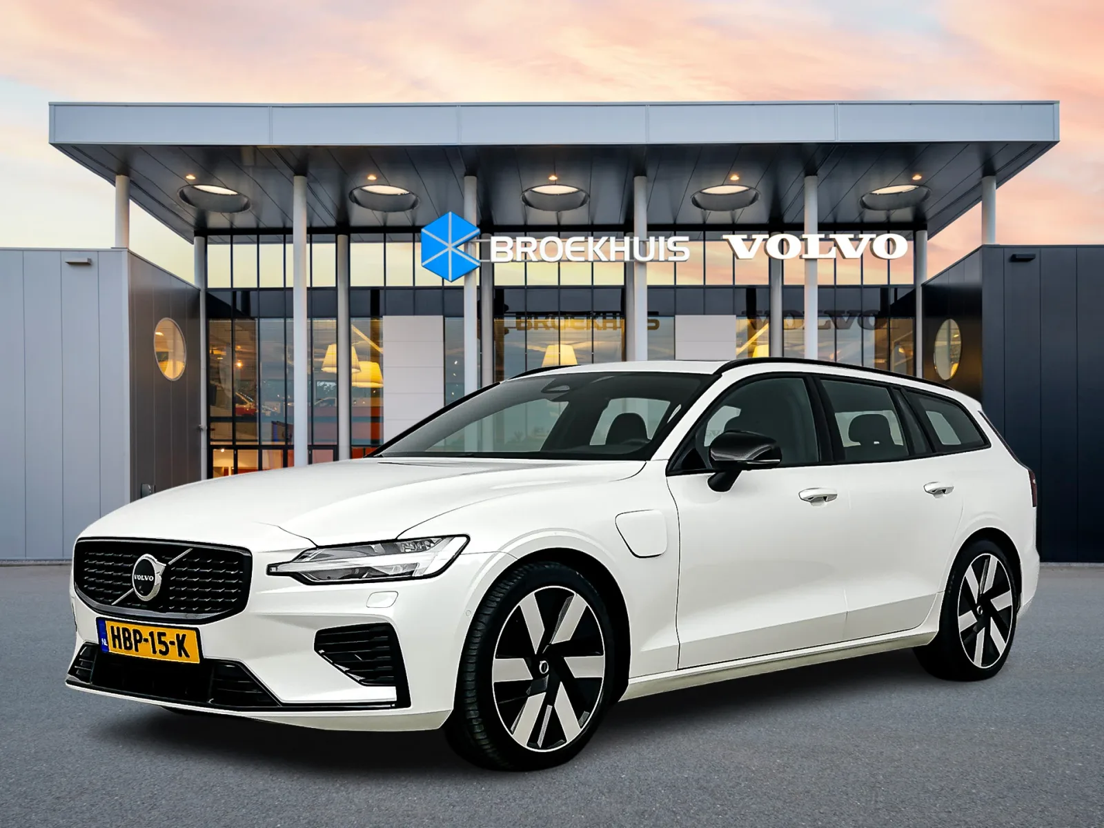 Volvo V60 (2025) — foto 1