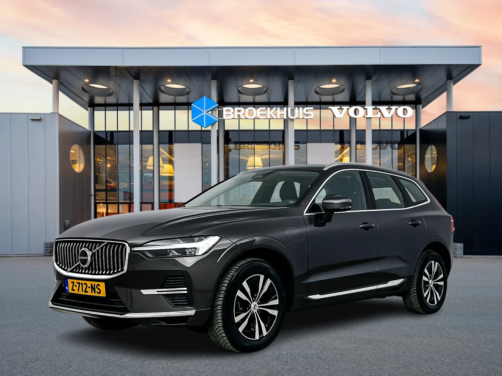 Volvo XC60 (2024) — foto 1
