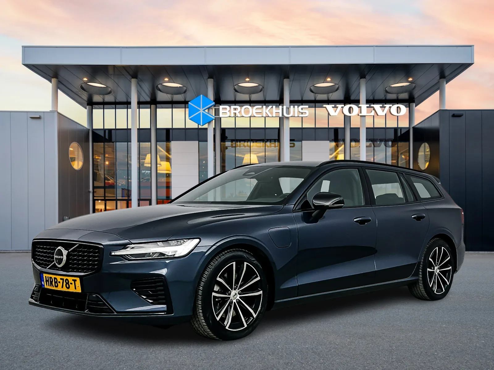 Volvo V60 (2025) — foto 1