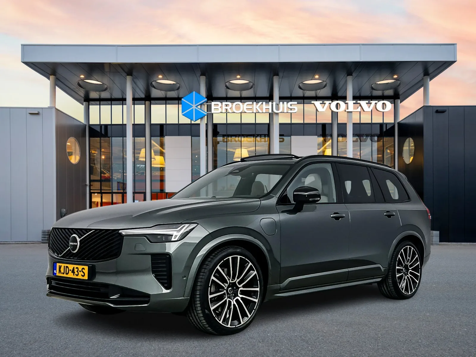Volvo XC90 (2026) — foto 1
