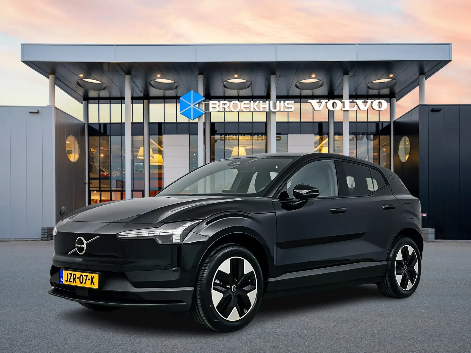 Volvo EX30 (2026) — foto 1