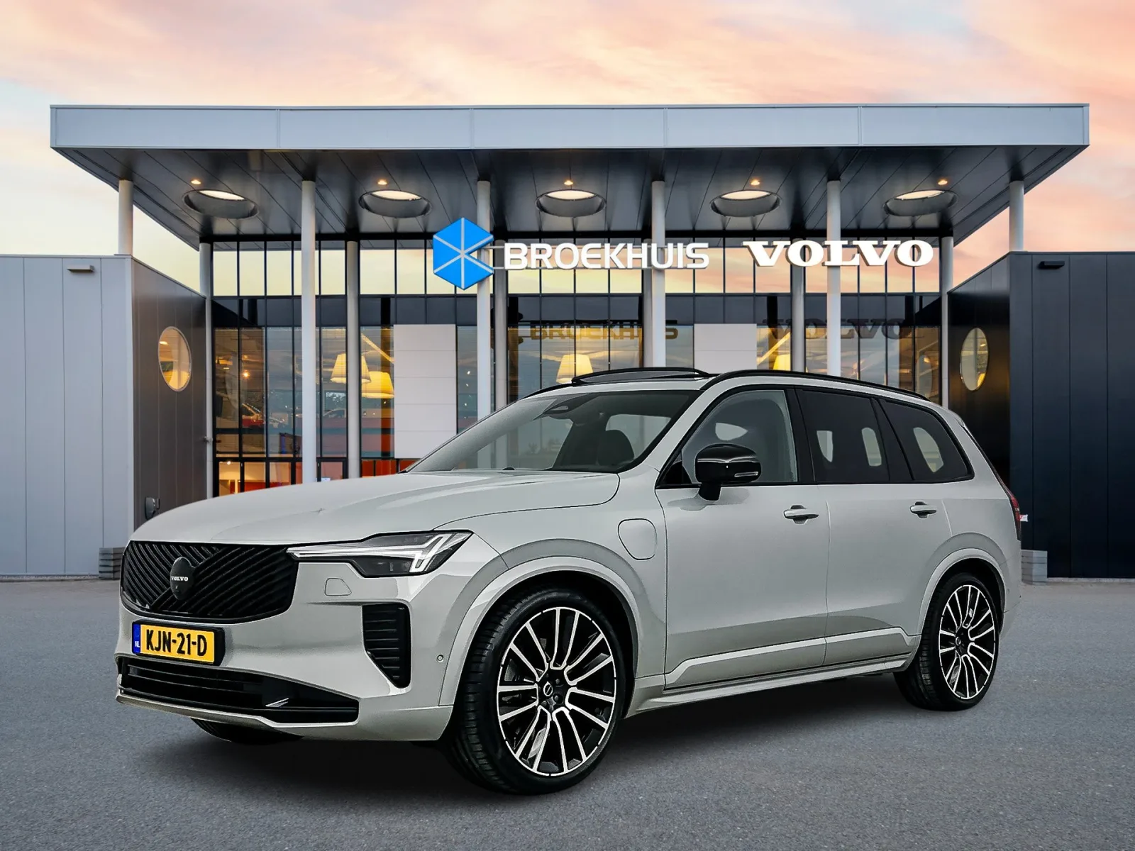 Volvo XC90 (2026) — foto 1