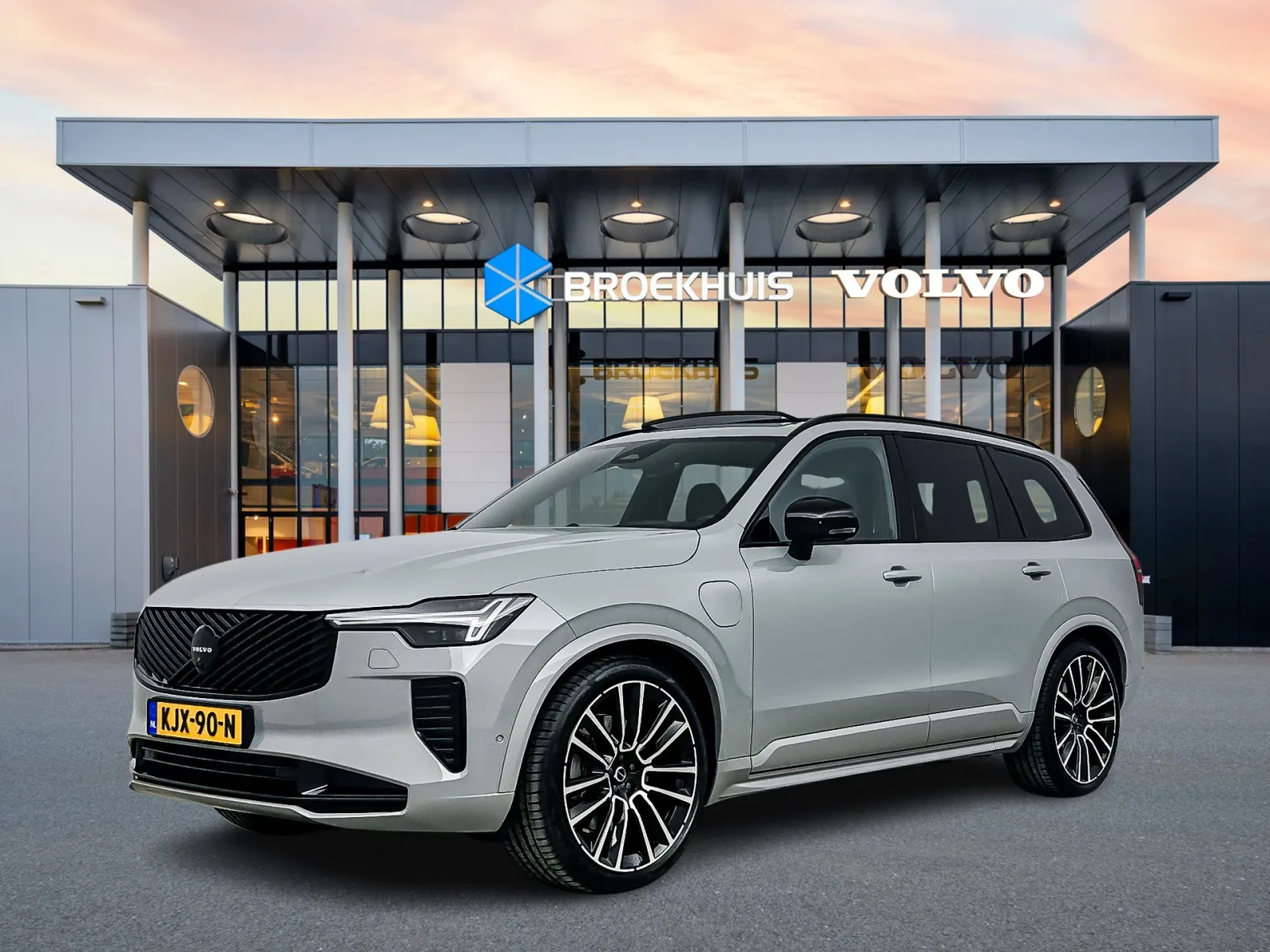 Volvo XC90 (2026) — foto 1