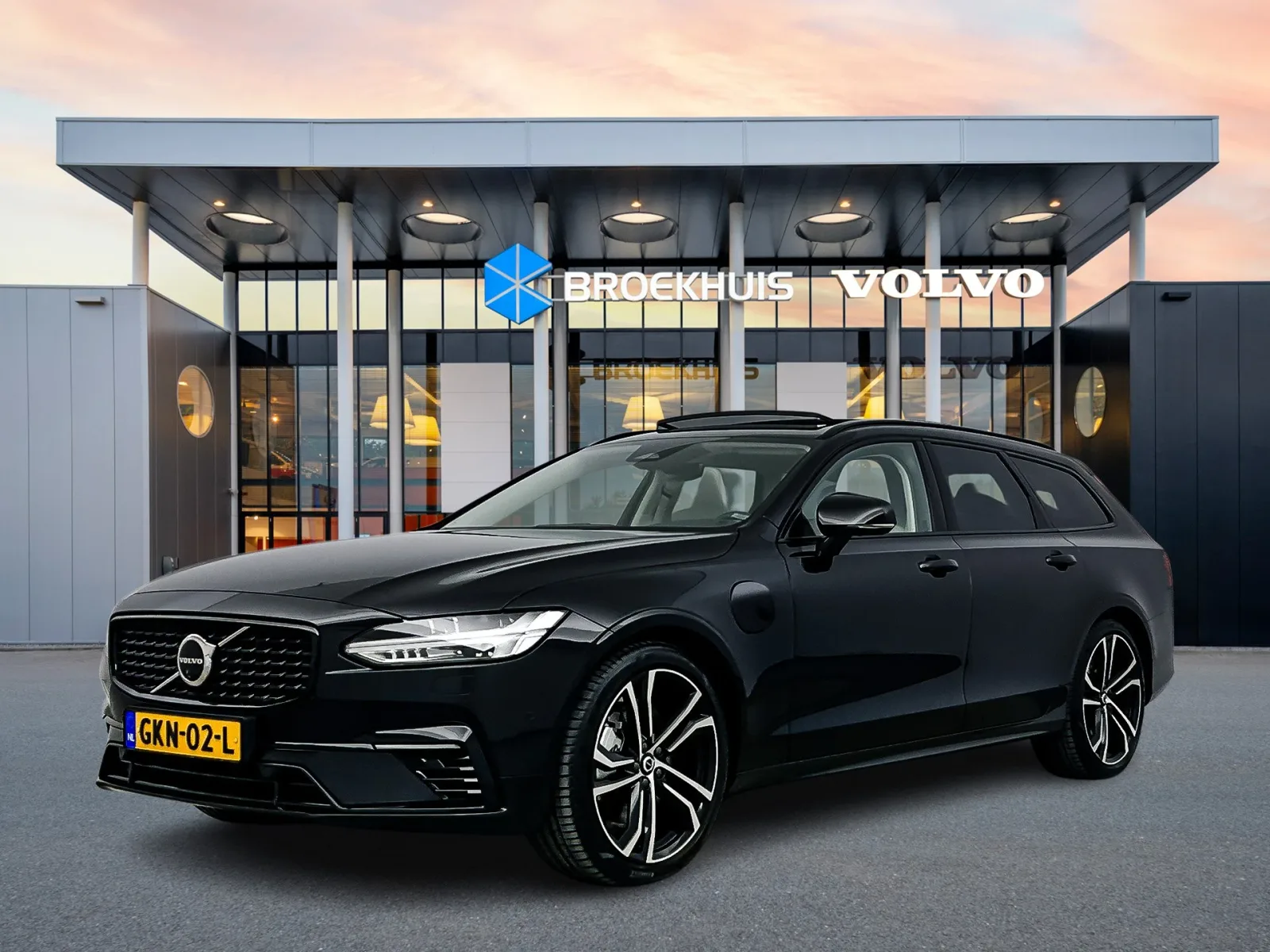Volvo V90 (2024) — foto 1