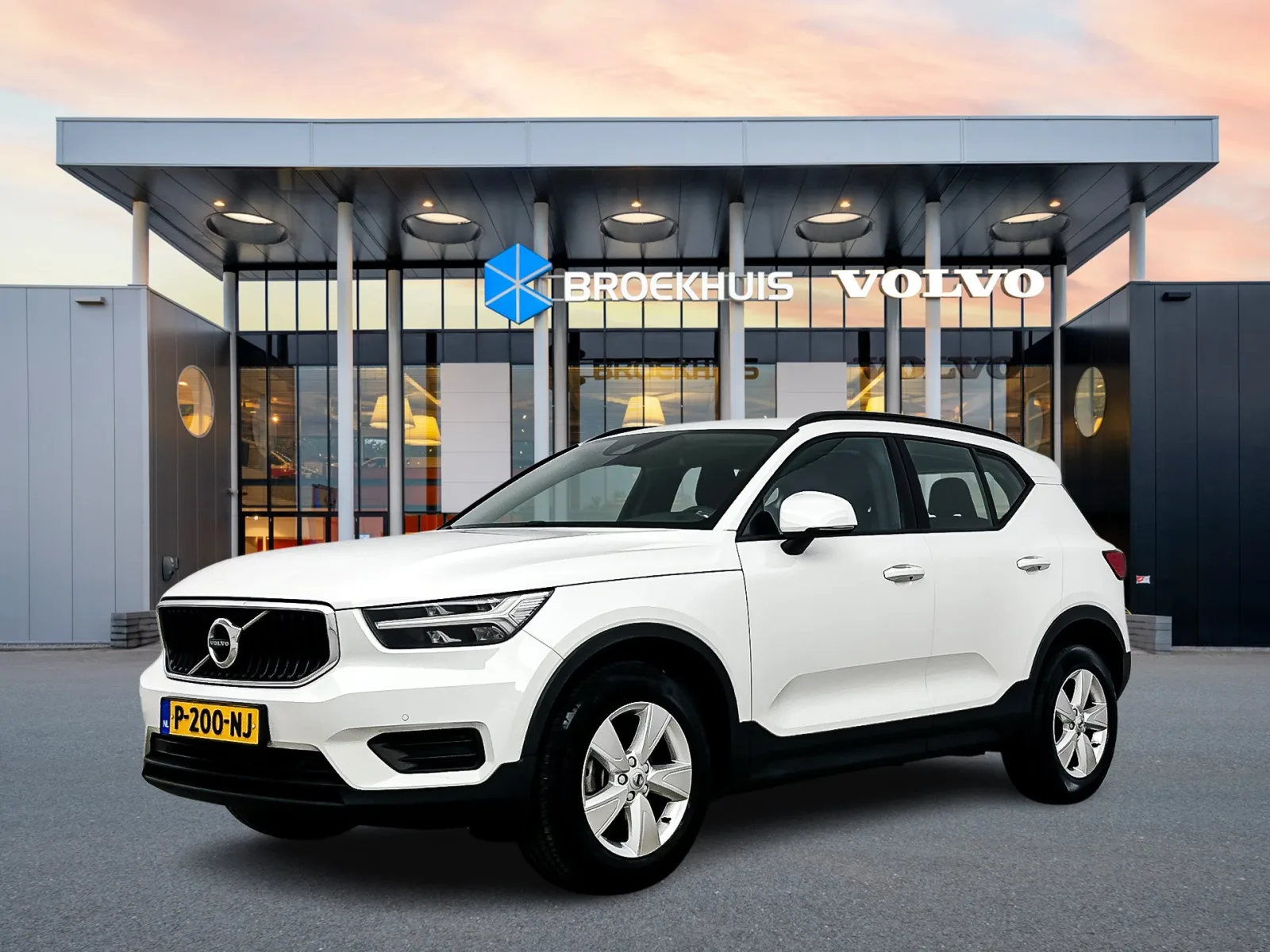 Volvo XC40 (2022) — foto 1