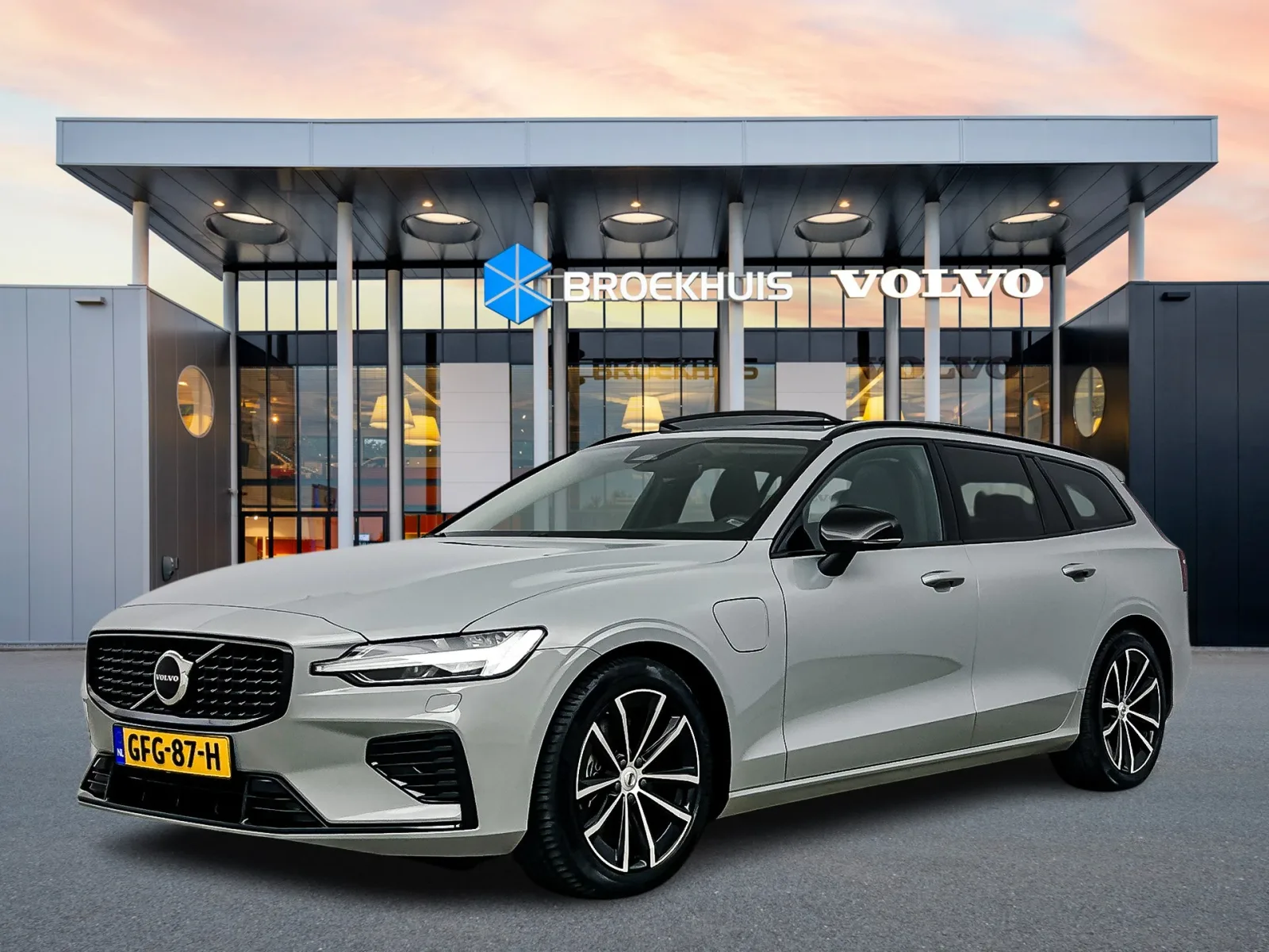 Volvo V60 (2024) — foto 1