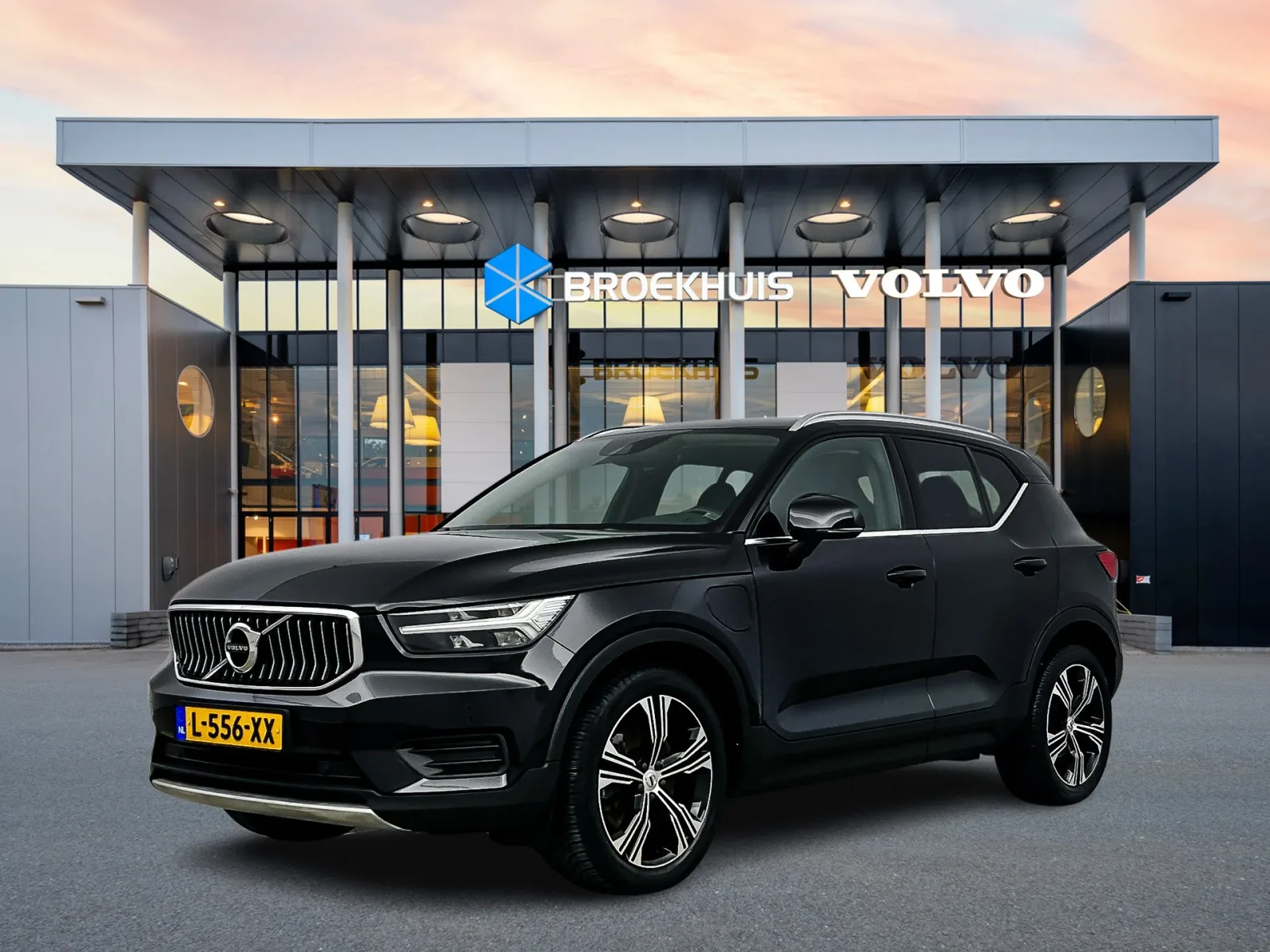 Volvo XC40 (2021) — foto 1