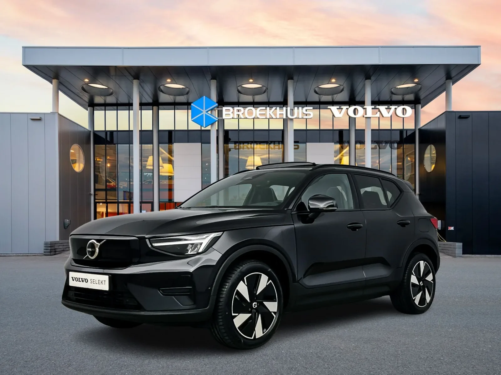 Volvo EX40 (2026) — foto 1