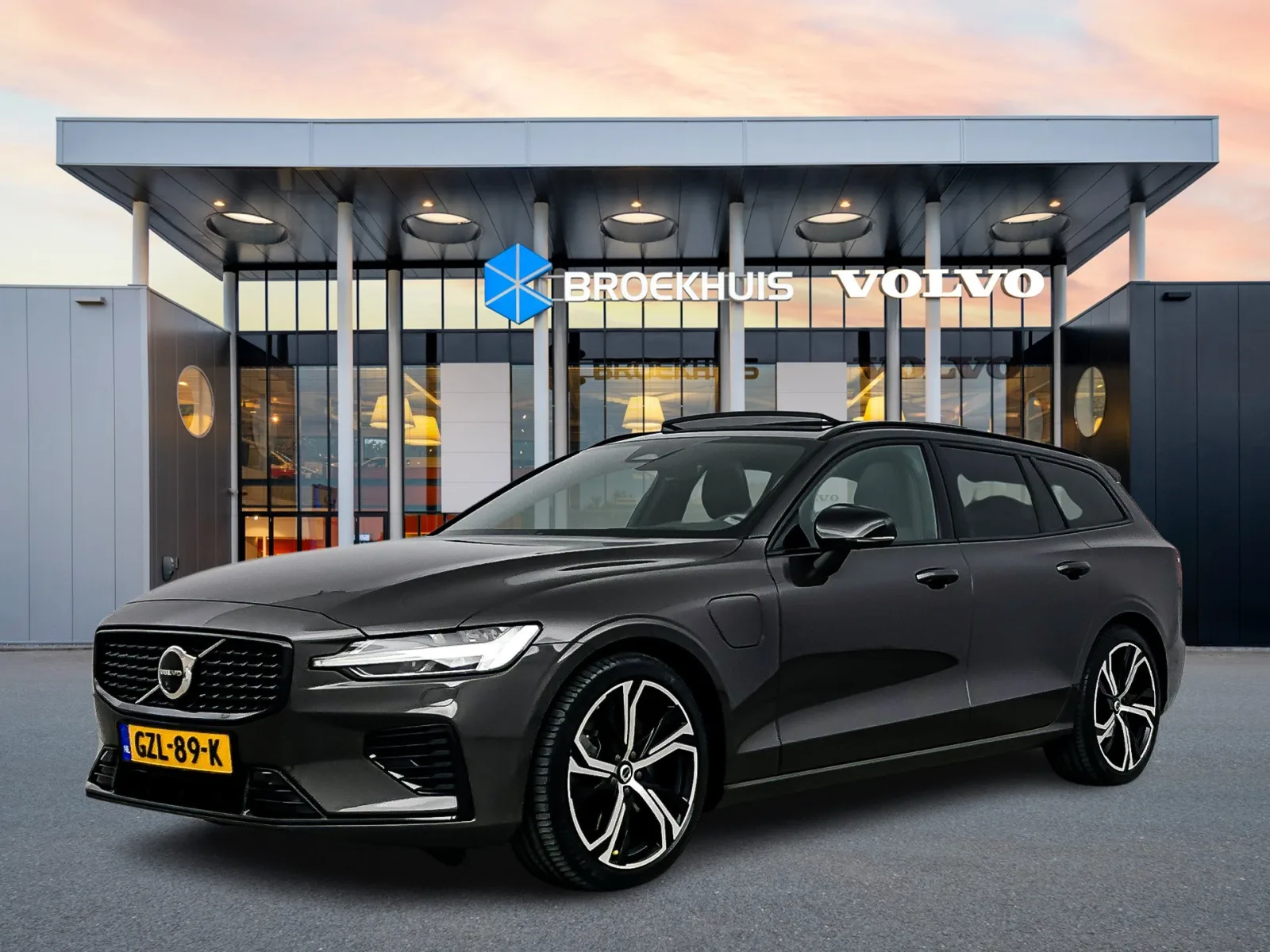 Volvo V60 (2025) — foto 1
