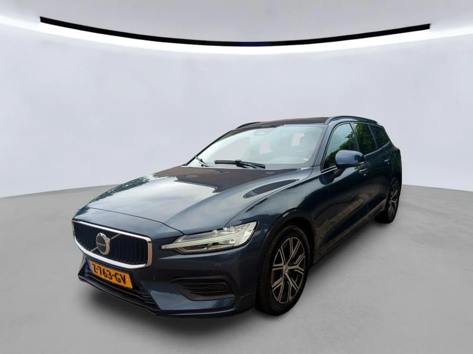 Volvo V60 (2024) — foto 1