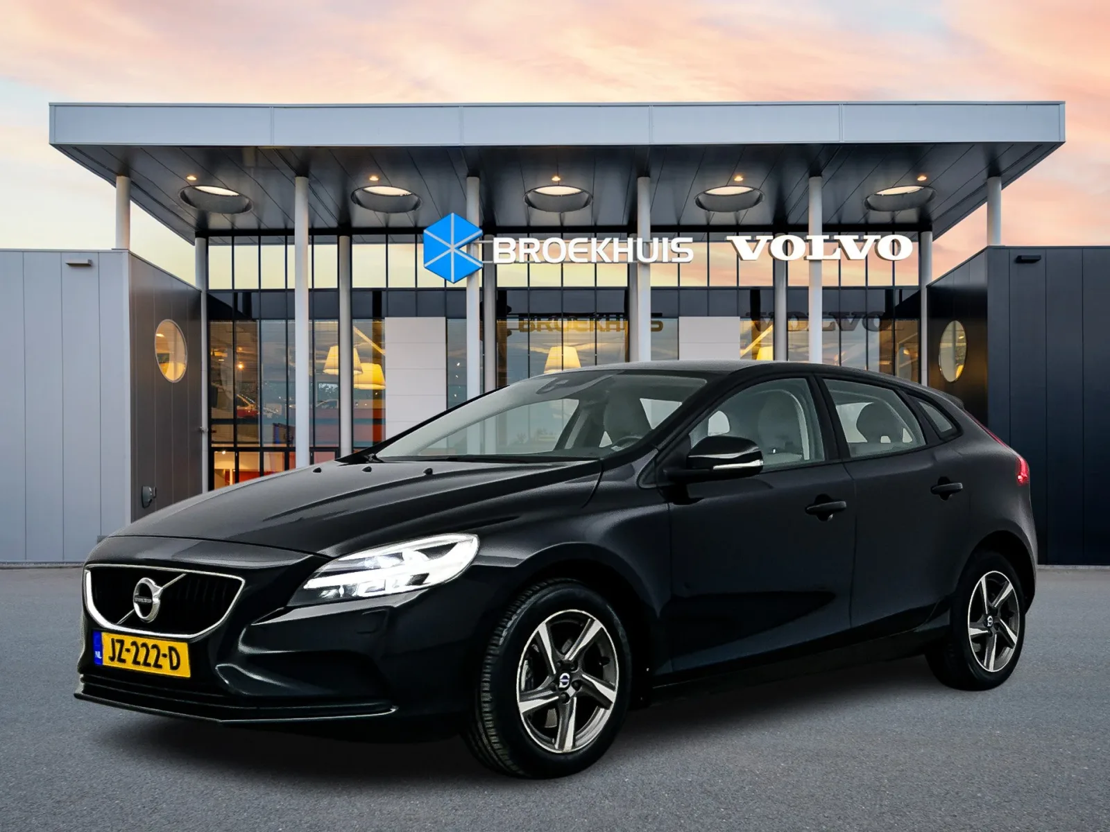 Volvo V40 (2016) — foto 1
