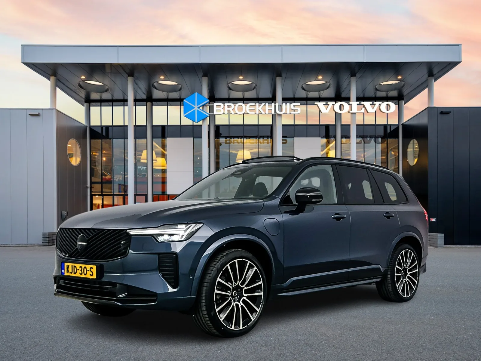 Volvo XC90 (2026) — foto 1