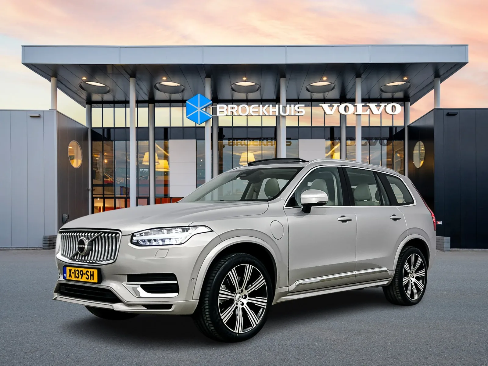 Volvo XC90 (2024) — foto 1