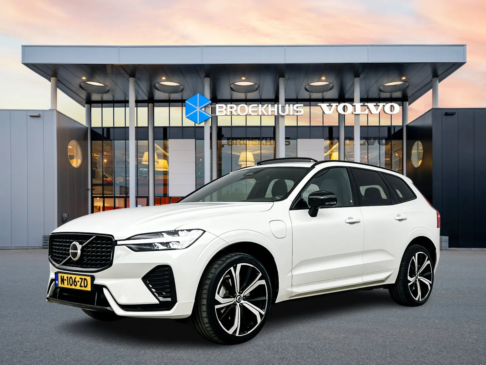 Volvo XC60 (2022) — foto 1