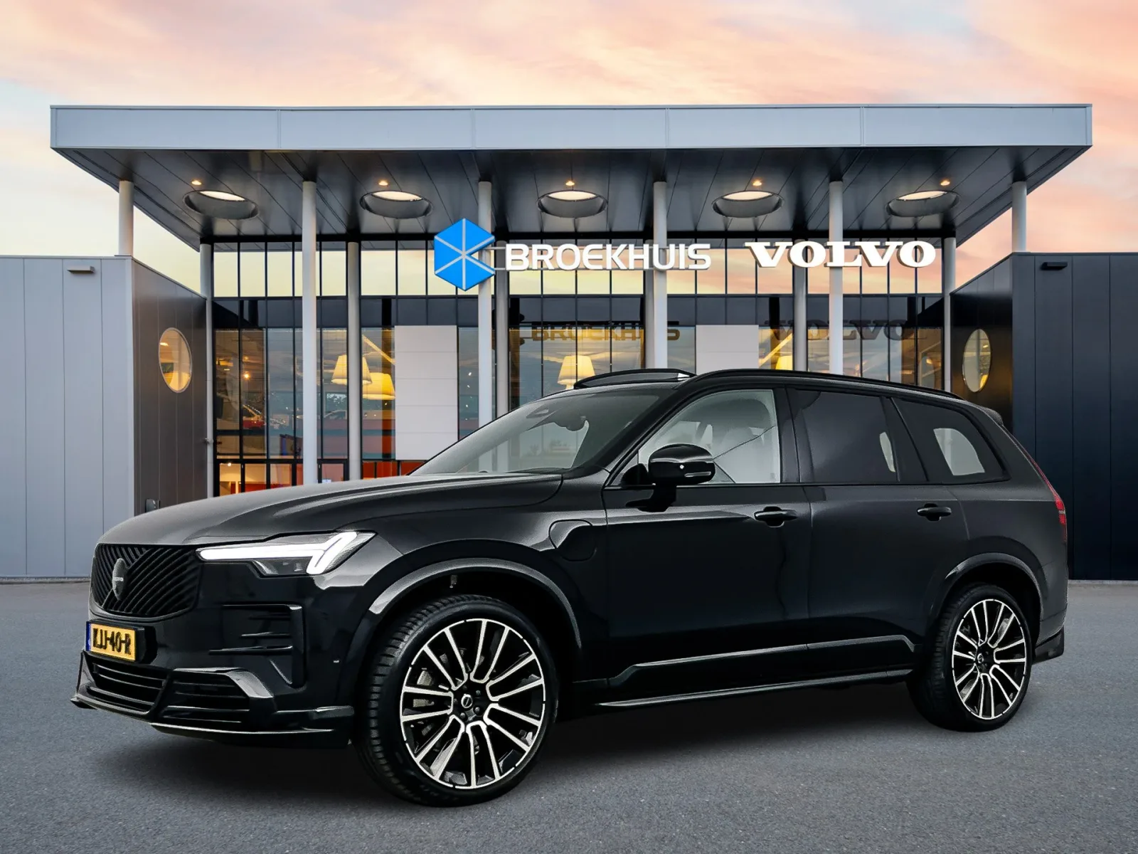 Volvo XC90 (2026) — foto 1