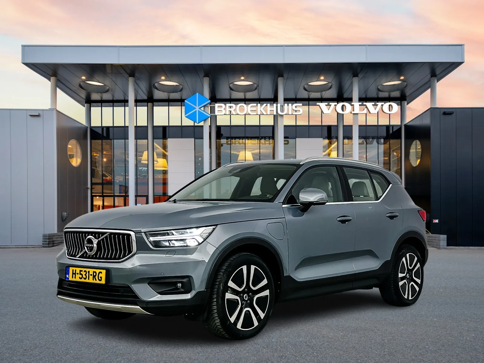 Volvo XC40 (2020) — foto 1