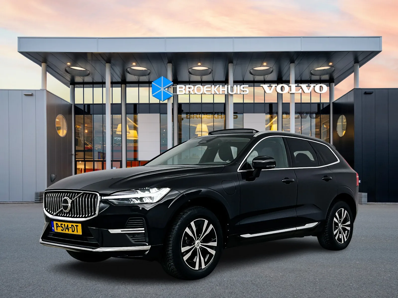 Volvo XC60 (2022) — foto 1