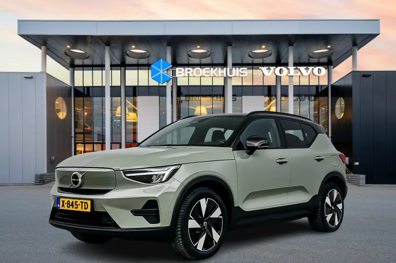 Volvo XC40 (2024)