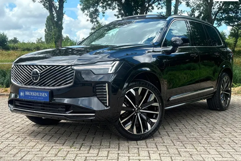 Volvo XC90 (2025)