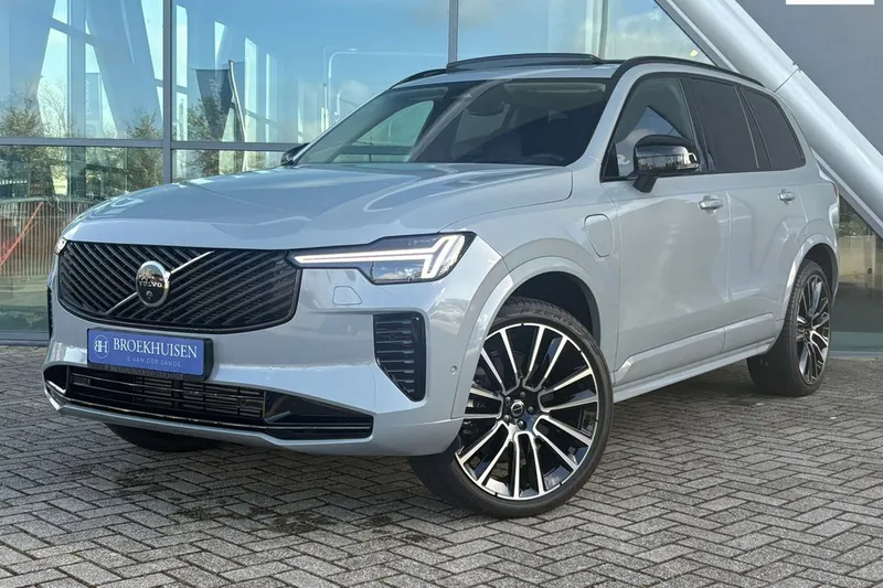 Volvo XC90 (2025)