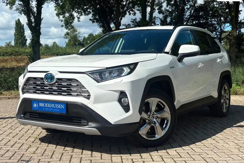 Toyota RAV4 (2021)