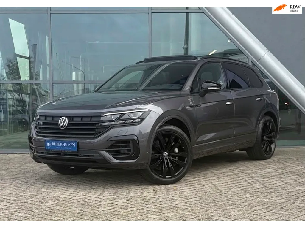 Volkswagen Touareg (2022) — foto 1