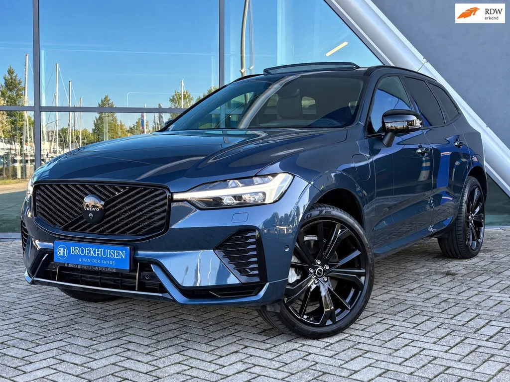 Volvo XC60 (2025) — foto 1