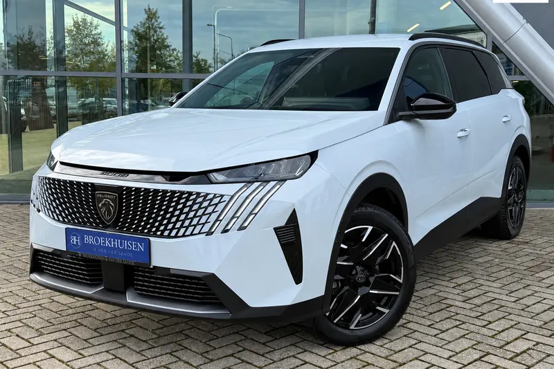 Peugeot 5008 (2025)