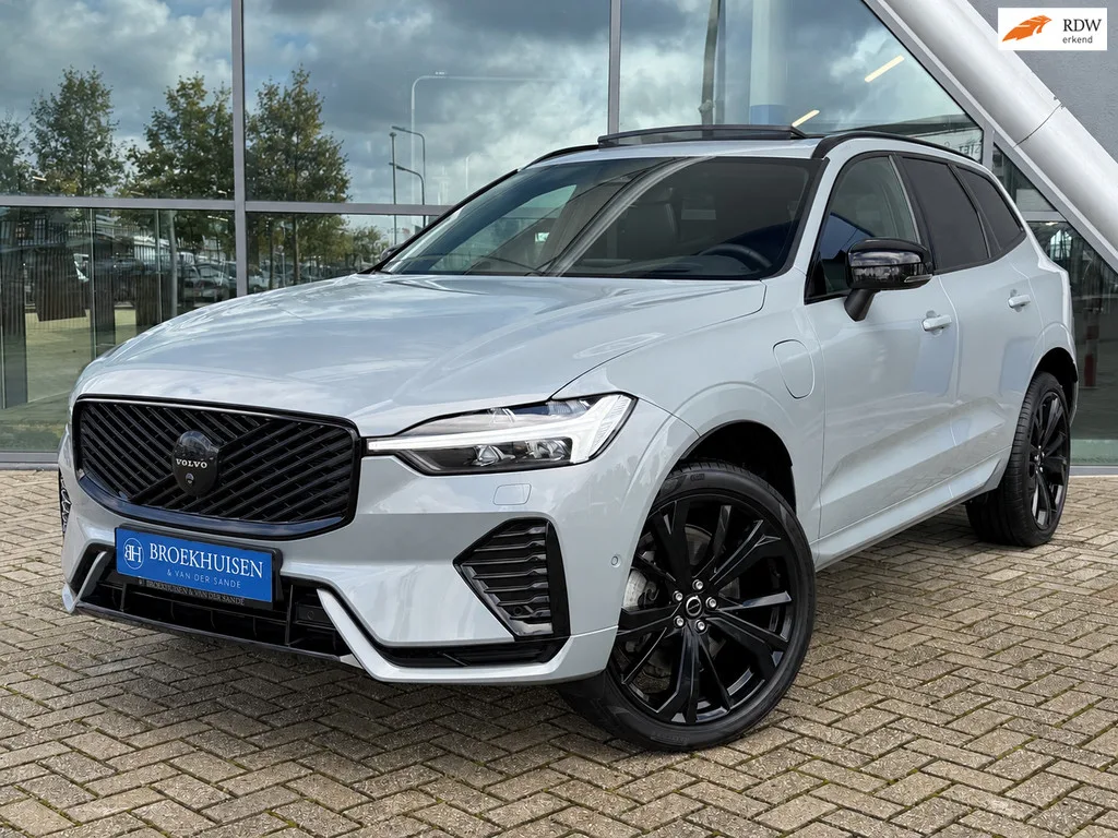 Volvo XC60 (2025) — foto 1