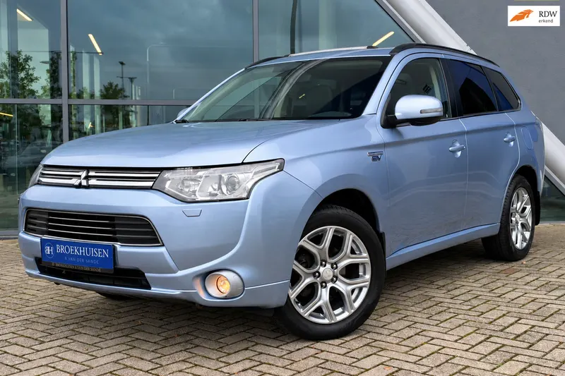 Mitsubishi Outlander (2014)