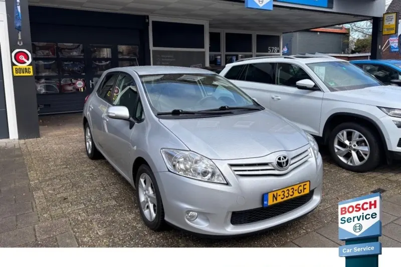Toyota Auris (2012)
