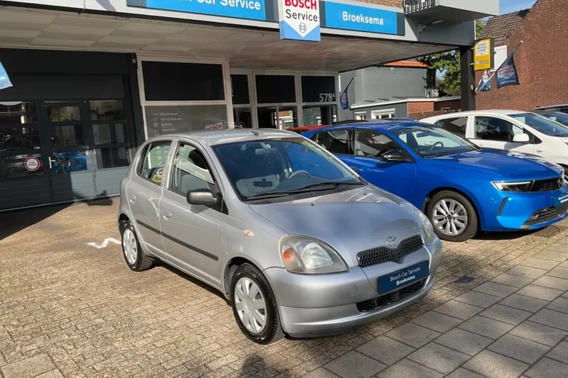 Toyota Yaris (2002)