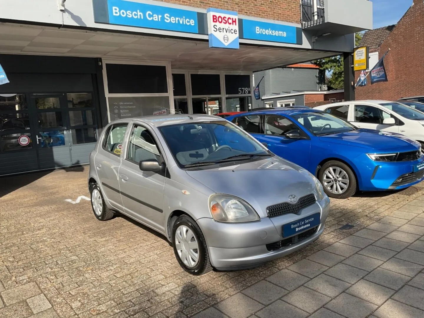 Toyota Yaris (2002) — foto 1
