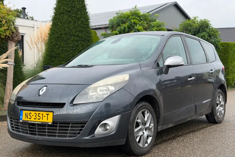 Renault Grand Scénic (2012)