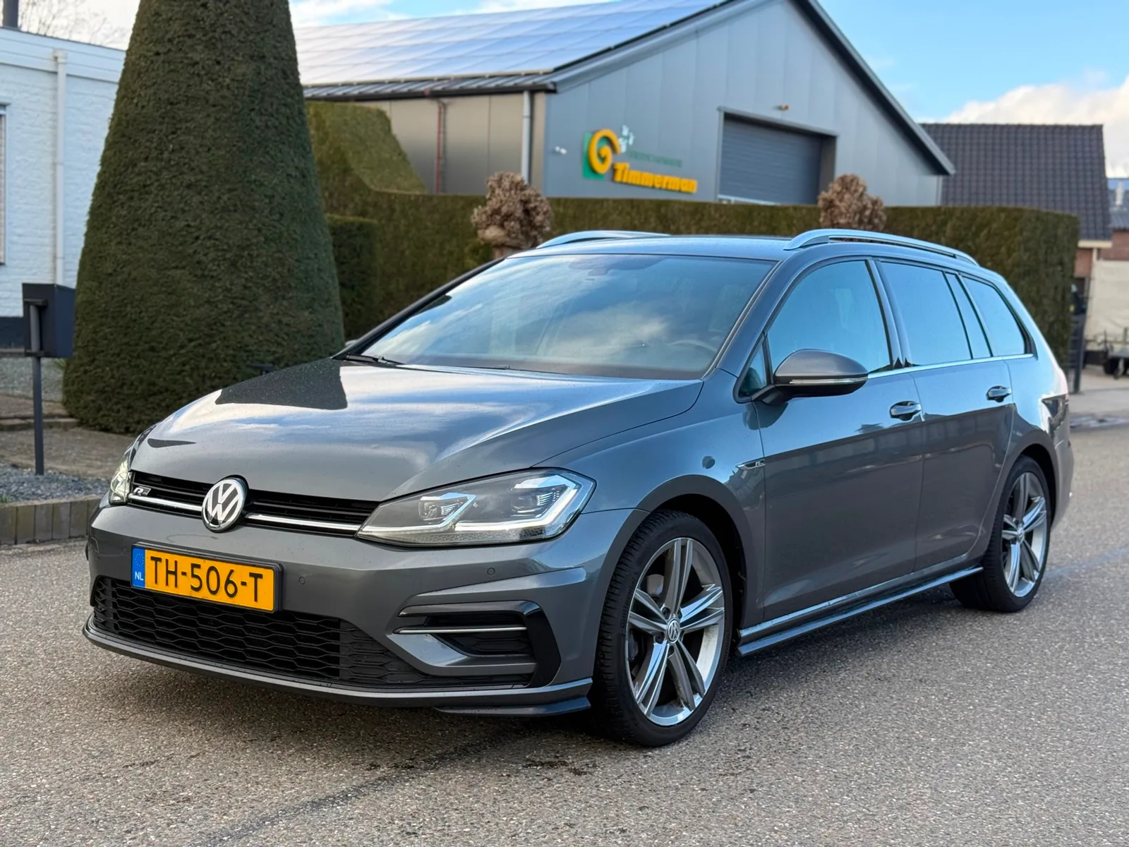 Volkswagen Golf (2018) — foto 1
