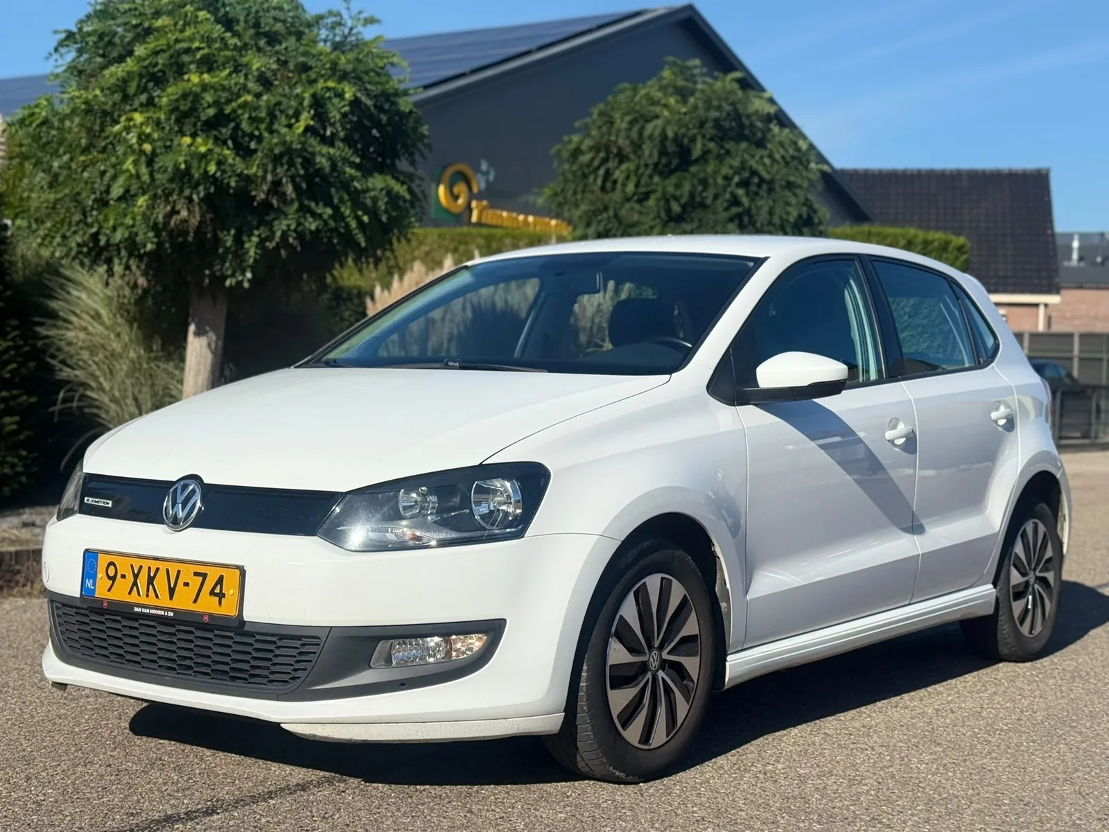 Volkswagen Polo (2014) — foto 1