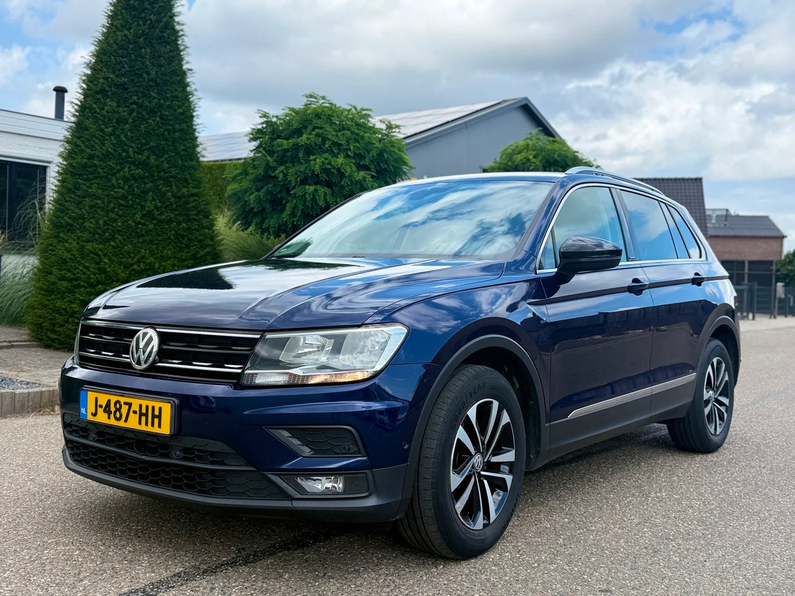 Volkswagen Tiguan (2019) — foto 1