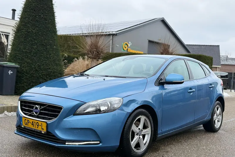 Volvo V40 (2015)