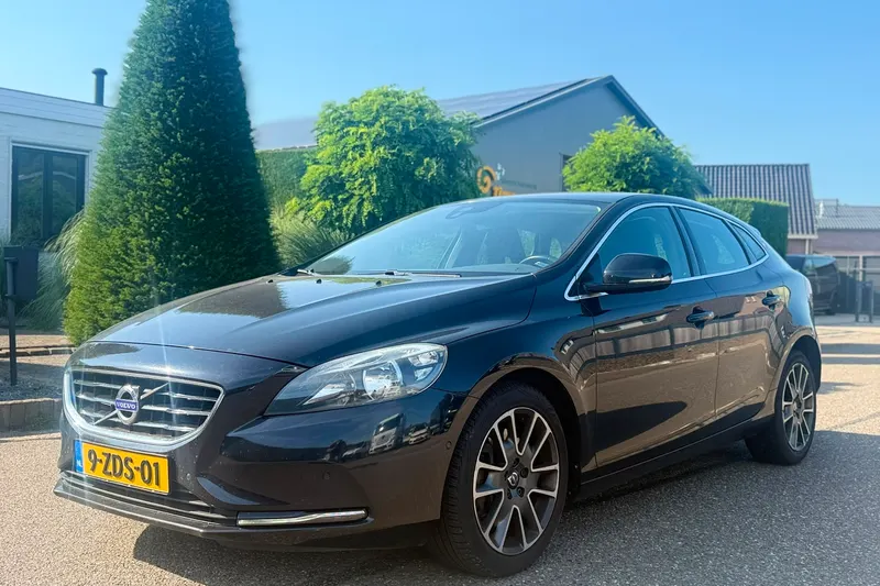 Volvo V40 (2014)