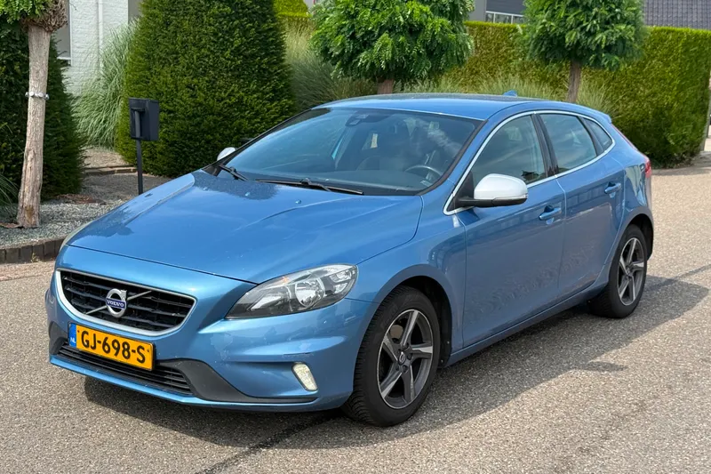 Volvo V40 (2015)