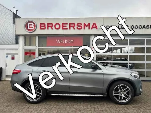 Mercedes-Benz GLE (2017) — foto 1