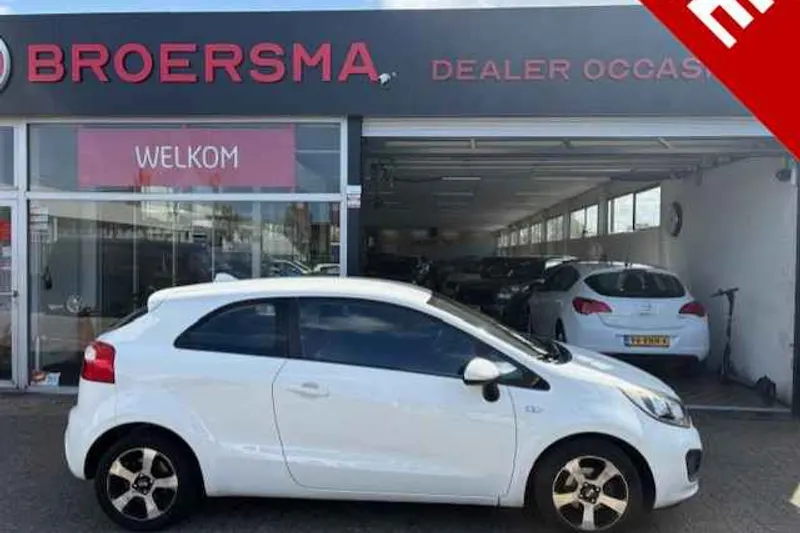 Kia Rio (2013)