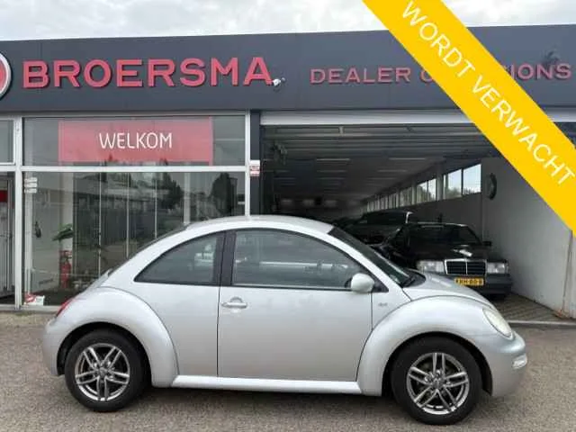 Volkswagen New Beetle (2001) — foto 1