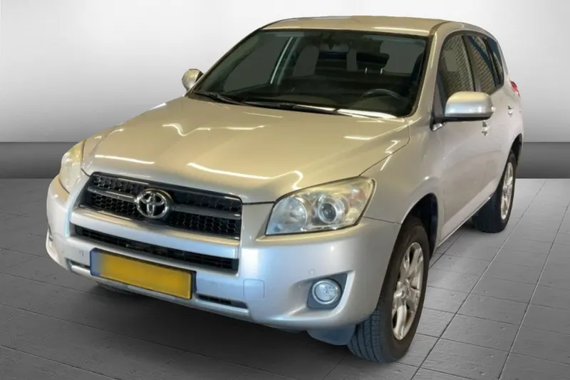 Toyota RAV4 (2010)