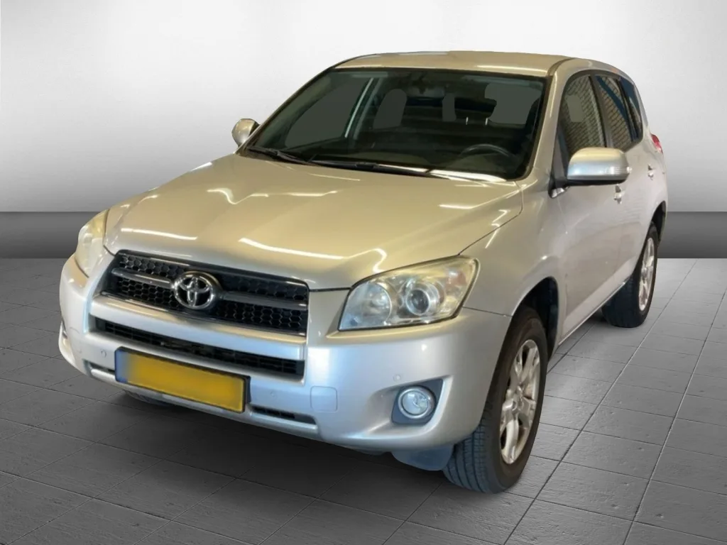 Toyota RAV4 (2010) — foto 1