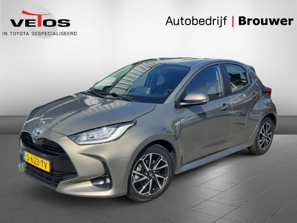 Toyota Yaris (2023) — foto 1