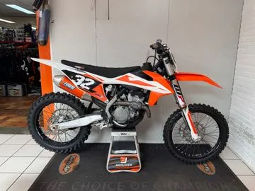 KTM 250 SX-F (2019) — foto 1