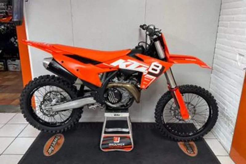 KTM 450 SX-F (2023)